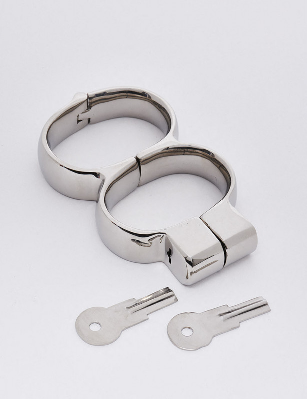 Esposas - Irish 8 Handcuffs - Dark Line Esposas - Irish 8 Handcuffs - Dark Line