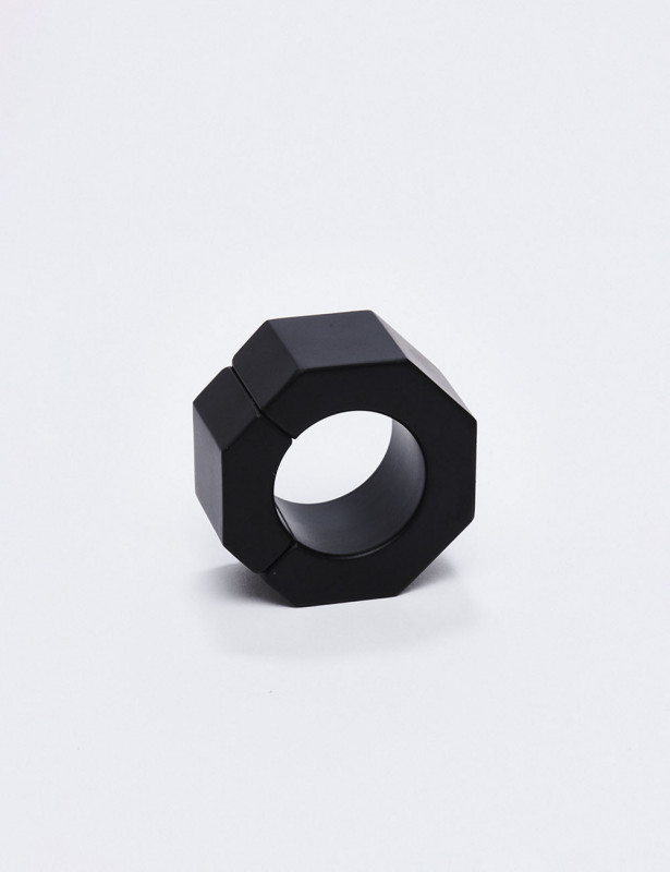 Anillo Para Pene En Metal Ze Nut MBS Talla S Jaloo