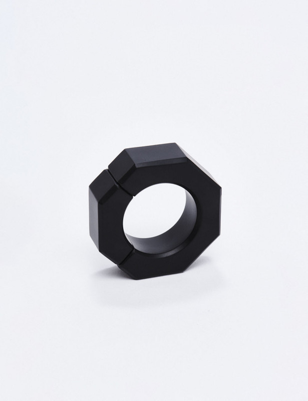 Anillo Para Pene En Metal Ze Nut MBS Talla XS