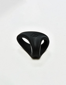 Anillo Para Pene En Silicona – Sport Fucker – Freeballer – Negro