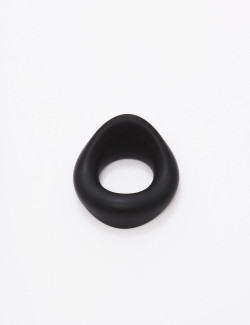 Anillo Para Pene En Silicona The Wedge Negro