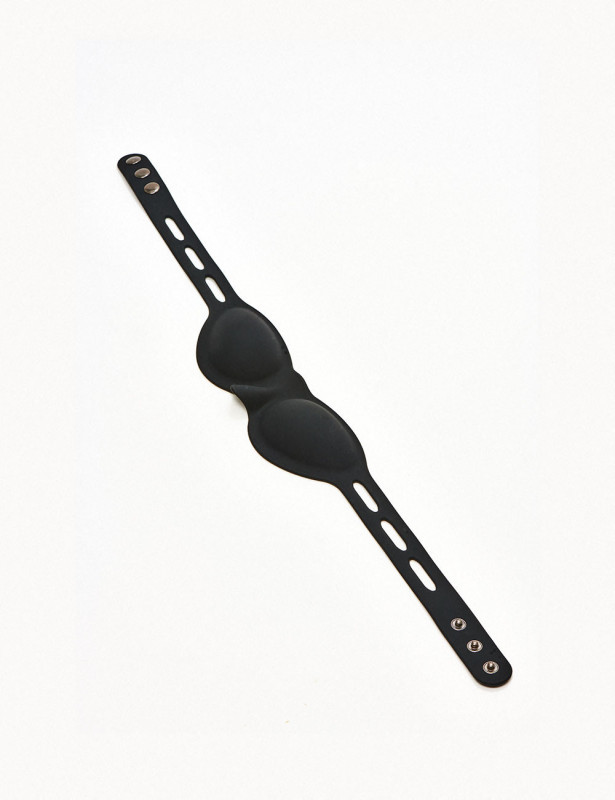 Antifaz BDSM Blinders Brutus abierto