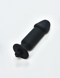 plug anal vibrador tom of finland